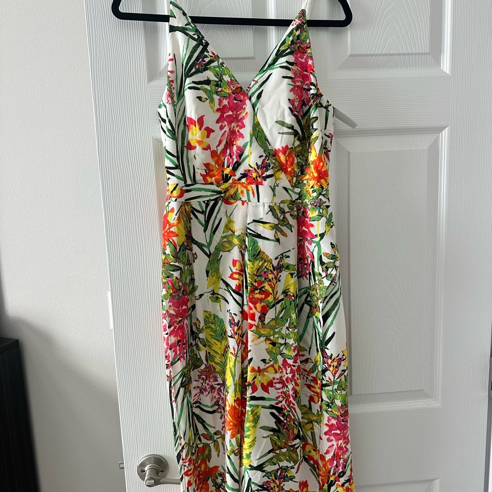 NWT Adelyn Rae Floral Jumper Size Medium - Picture 4 of 15